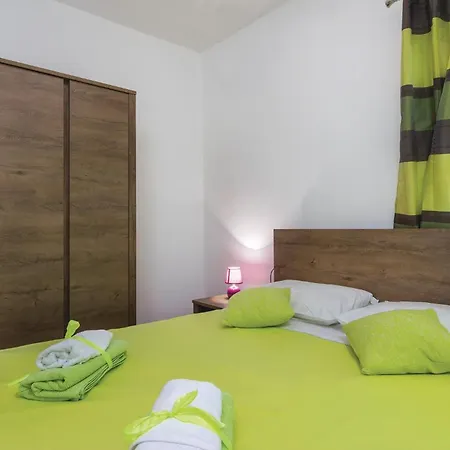 Lejlighed 1 Bedroom Beautiful In Novigrad *
